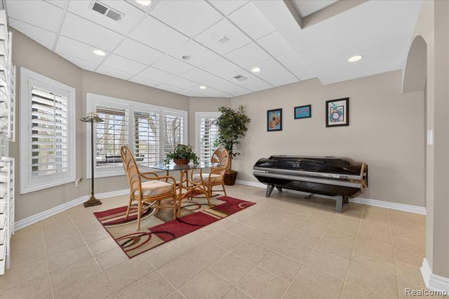 4806 Goodison Place Drive, Rochester, MI 48306