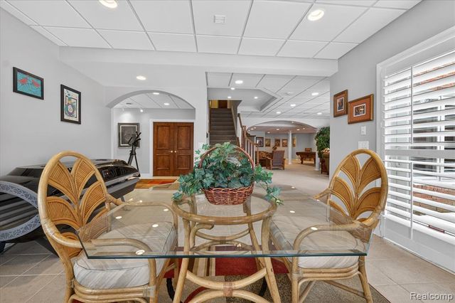 4806 Goodison Place Drive, Rochester, MI 48306