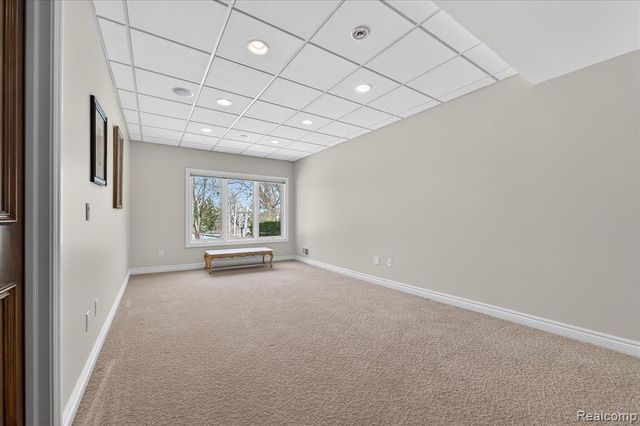 4806 Goodison Place Drive, Rochester, MI 48306