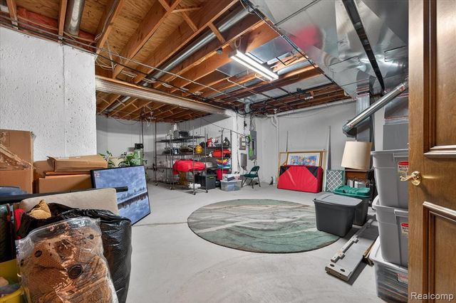 4806 Goodison Place Drive, Rochester, MI 48306