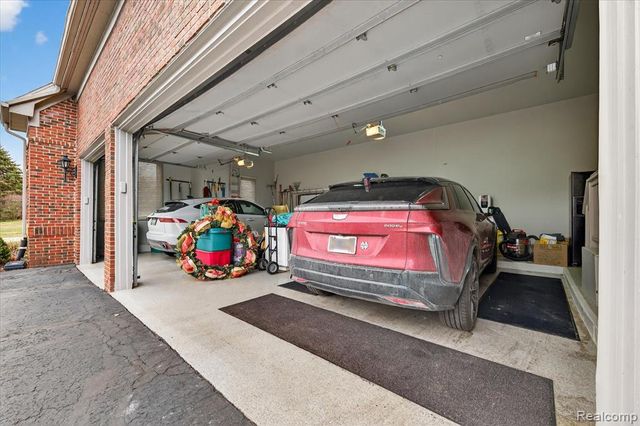 4806 Goodison Place Drive, Rochester, MI 48306