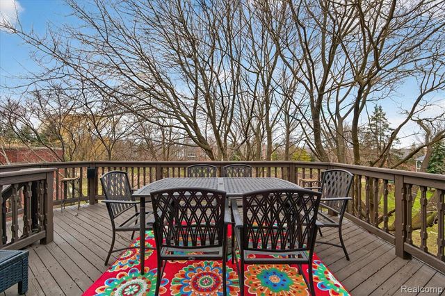 4806 Goodison Place Drive, Rochester, MI 48306