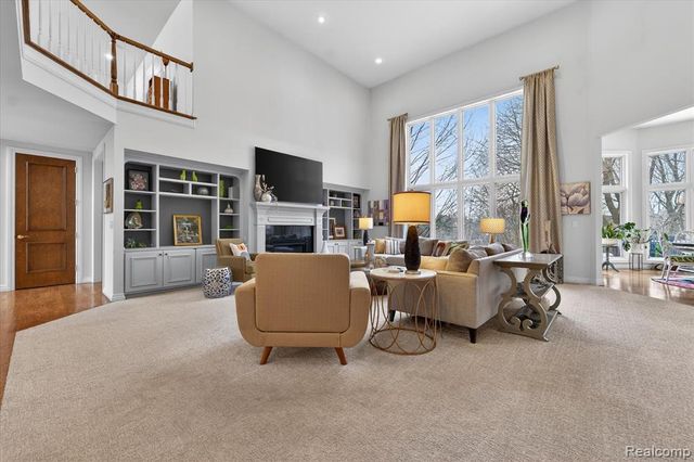 4806 Goodison Place Drive, Rochester, MI 48306