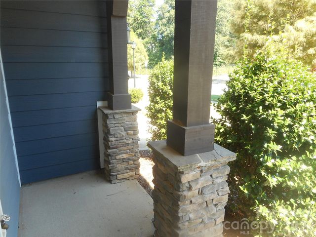 5522 Harris Cove Drive, Charlotte, NC 28269