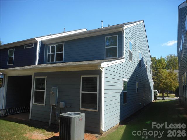 5522 Harris Cove Drive, Charlotte, NC 28269