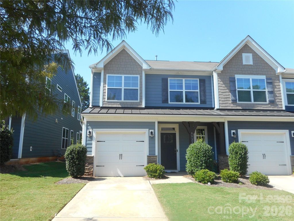5522 Harris Cove Drive, Charlotte, NC 28269