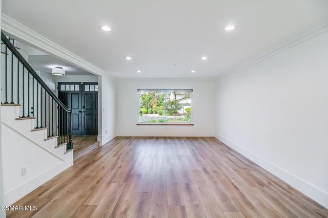 6823 Castle Peak Drive, West Hills, CA 91307