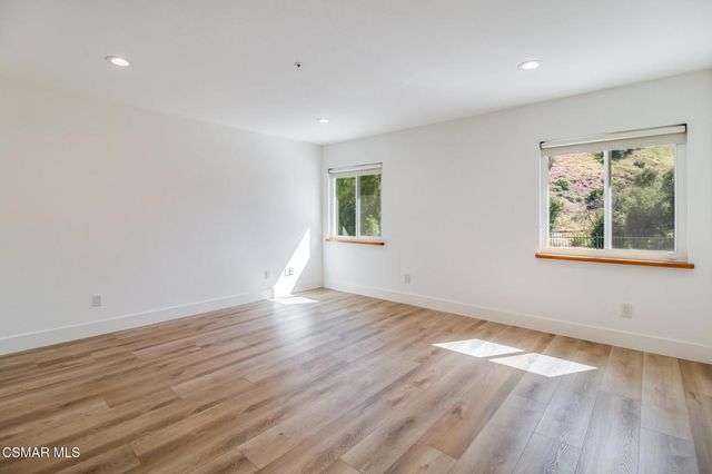 6823 Castle Peak Drive, West Hills, CA 91307