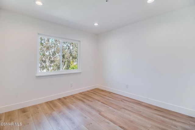 6823 Castle Peak Drive, West Hills, CA 91307