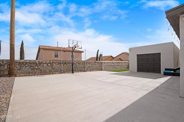 412 FRODSHAM Street, El Paso, TX 79928