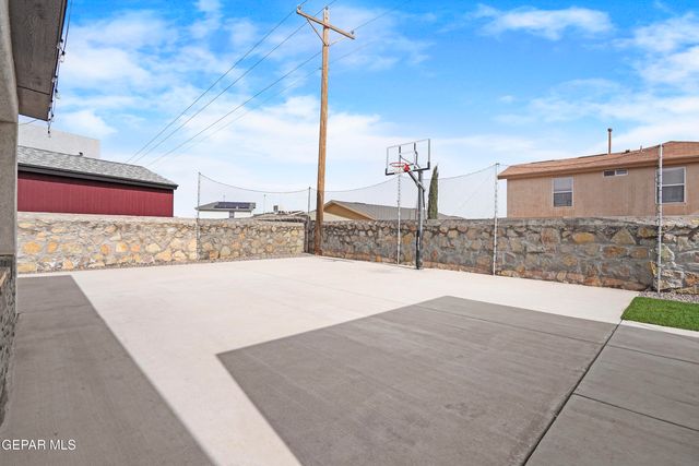 412 FRODSHAM Street, El Paso, TX 79928