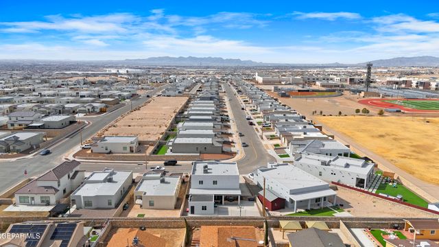 412 FRODSHAM Street, El Paso, TX 79928