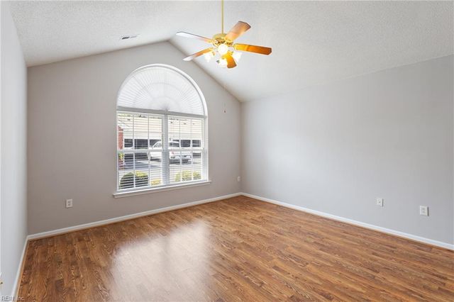 130 Villa DR, Poquoson, VA 23662
