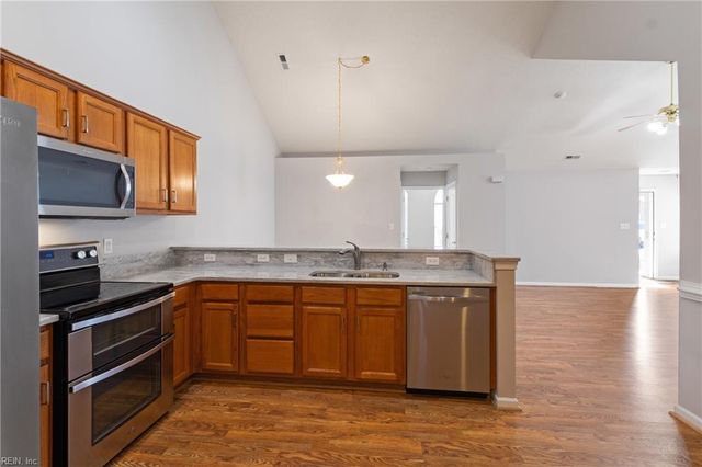130 Villa DR, Poquoson, VA 23662