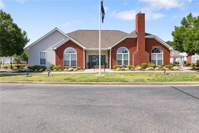 130 Villa DR, Poquoson, VA 23662