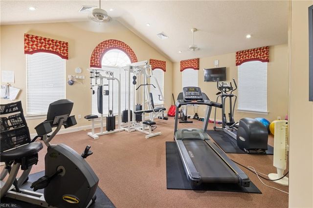 130 Villa DR, Poquoson, VA 23662