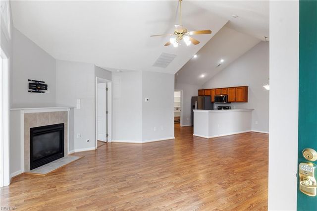 130 Villa DR, Poquoson, VA 23662
