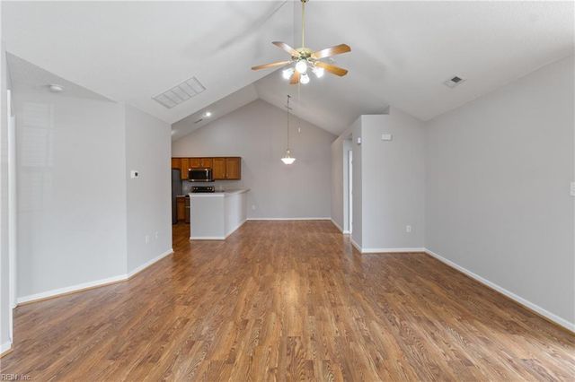 130 Villa DR, Poquoson, VA 23662