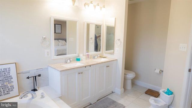 10483 DAMASCUS PARK LN, Damascus, MD 20872