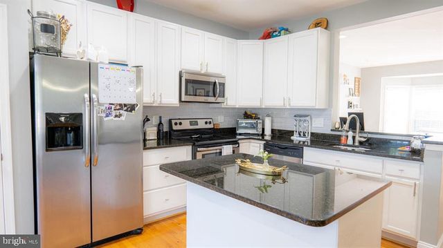 10483 DAMASCUS PARK LN, Damascus, MD 20872