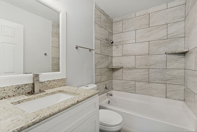 5535 RED SKY ST, San Antonio, TX 78242