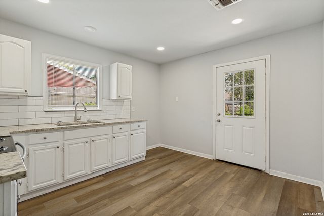 5535 RED SKY ST, San Antonio, TX 78242