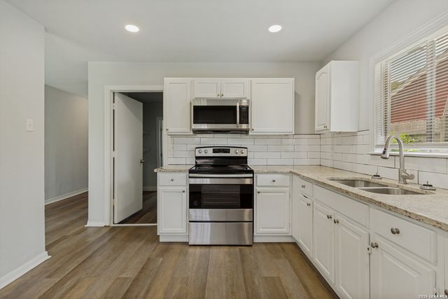 5535 RED SKY ST, San Antonio, TX 78242