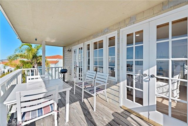 2173 Crestview Drive, Laguna Beach, CA 92651