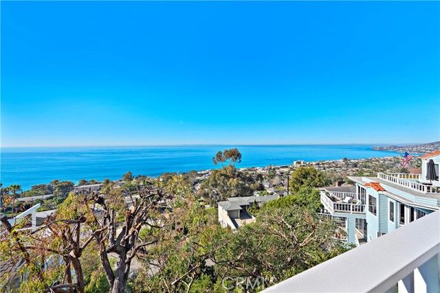 2173 Crestview Drive, Laguna Beach, CA 92651