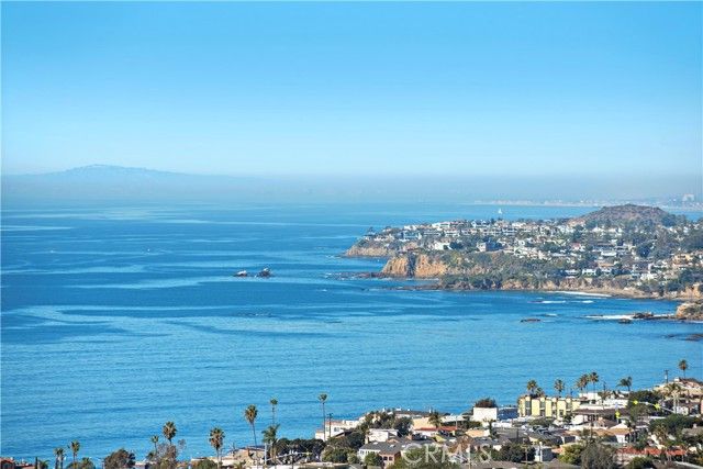 2173 Crestview Drive, Laguna Beach, CA 92651