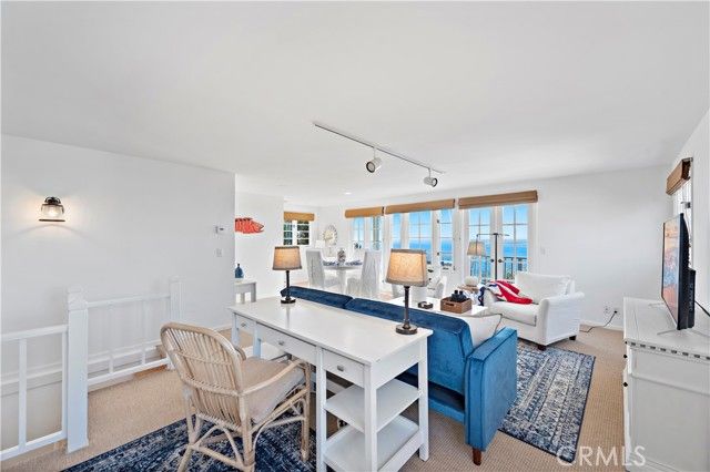 2173 Crestview Drive, Laguna Beach, CA 92651