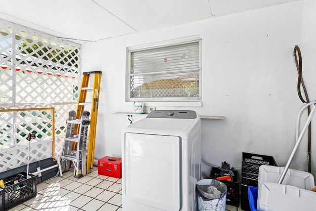 6809 NW 75th Street, Tamarac, FL 33321