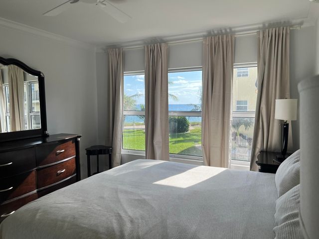 1041 Hillsboro Mile 18, Hillsboro Beach, FL 33062