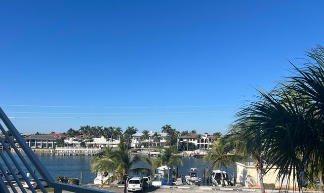 1041 Hillsboro Mile 18, Hillsboro Beach, FL 33062