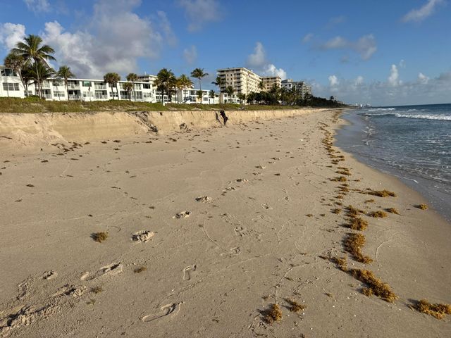 1041 Hillsboro Mile 18, Hillsboro Beach, FL 33062