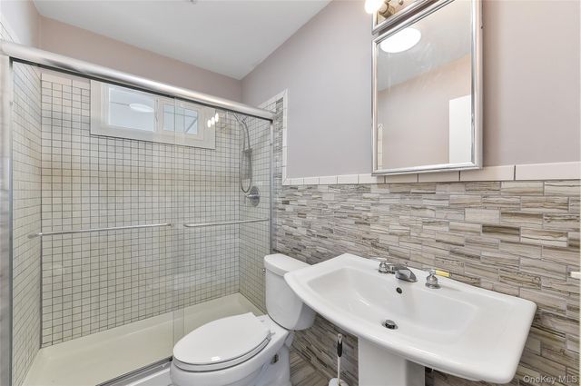 320 Walnut Avenue, New Windsor, NY 12553