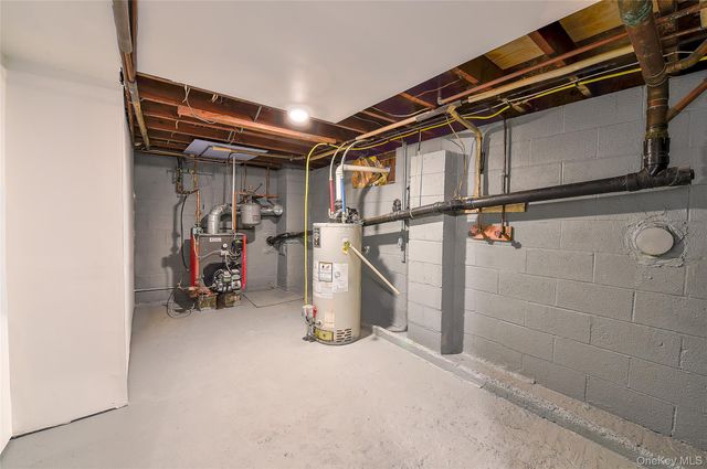 320 Walnut Avenue, New Windsor, NY 12553