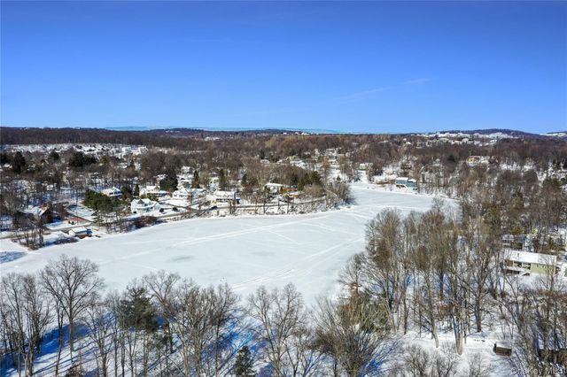 320 Walnut Avenue, New Windsor, NY 12553