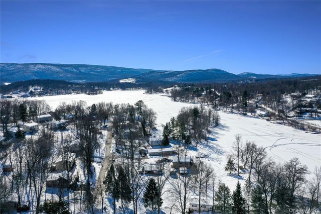 320 Walnut Avenue, New Windsor, NY 12553