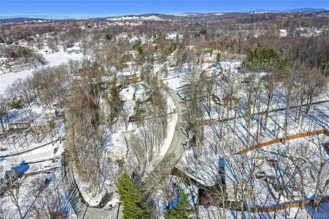 320 Walnut Avenue, New Windsor, NY 12553