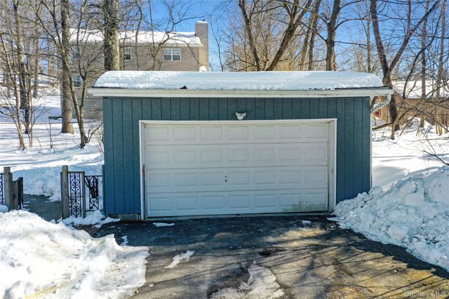 320 Walnut Avenue, New Windsor, NY 12553