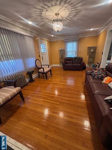 38 Emerson Street, East Orange, NJ 07018