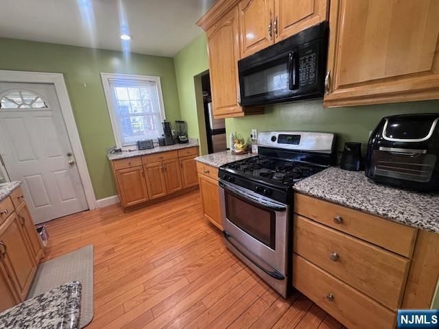 38 Emerson Street, East Orange, NJ 07018