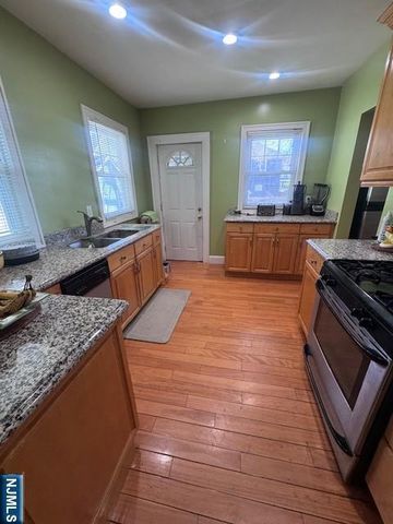 38 Emerson Street, East Orange, NJ 07018