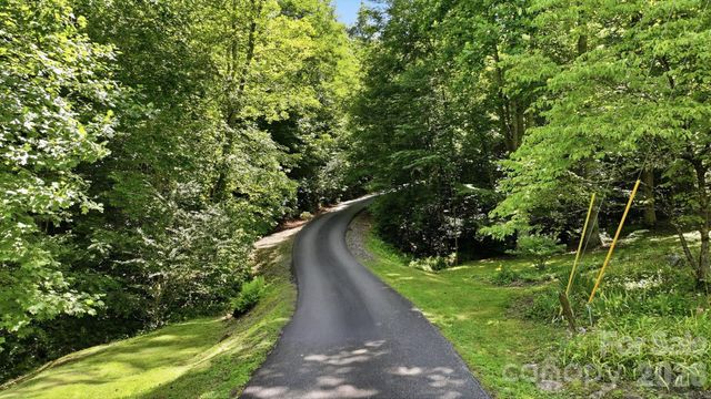 121 Forest Run Rd Forest Run Road 121 Forest Run Rd, Whittier, NC 28789