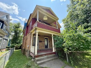 338 Sigourney Street, Hartford, CT 06112