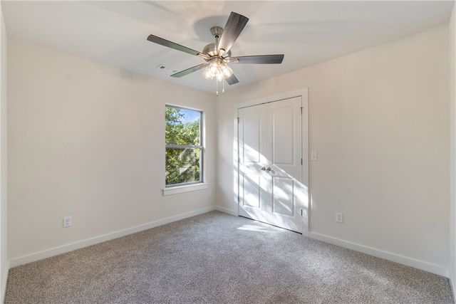 8 Topcliffe Lane, Bella Vista, AR 72715