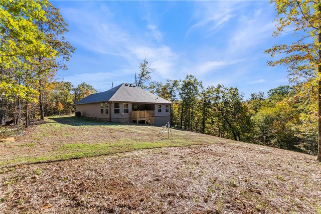 8 Topcliffe Lane, Bella Vista, AR 72715