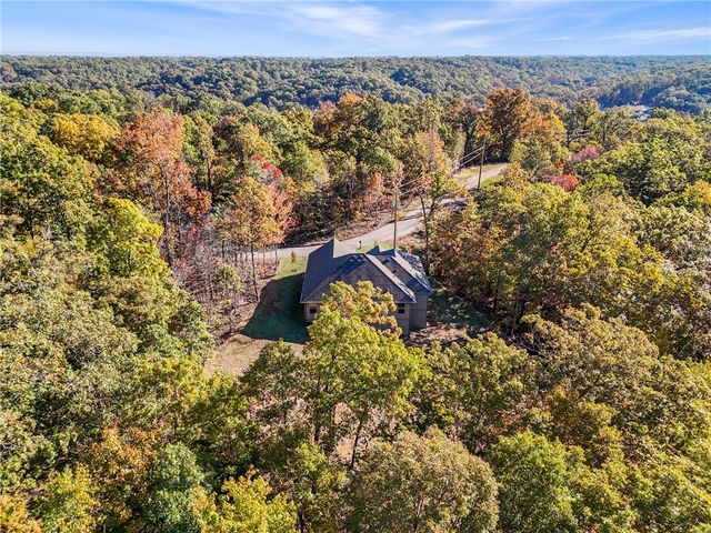 8 Topcliffe Lane, Bella Vista, AR 72715