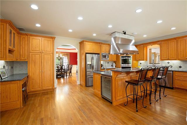 8320 Glen Lake Drive, Cumming, GA 30028